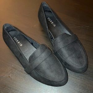 TORRID LOAFERS 8.5